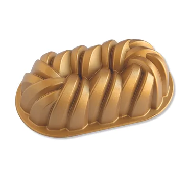 Nordic Ware Forma na chlebíček 75. Anniversary Propletená, zlatá, 1,42 l