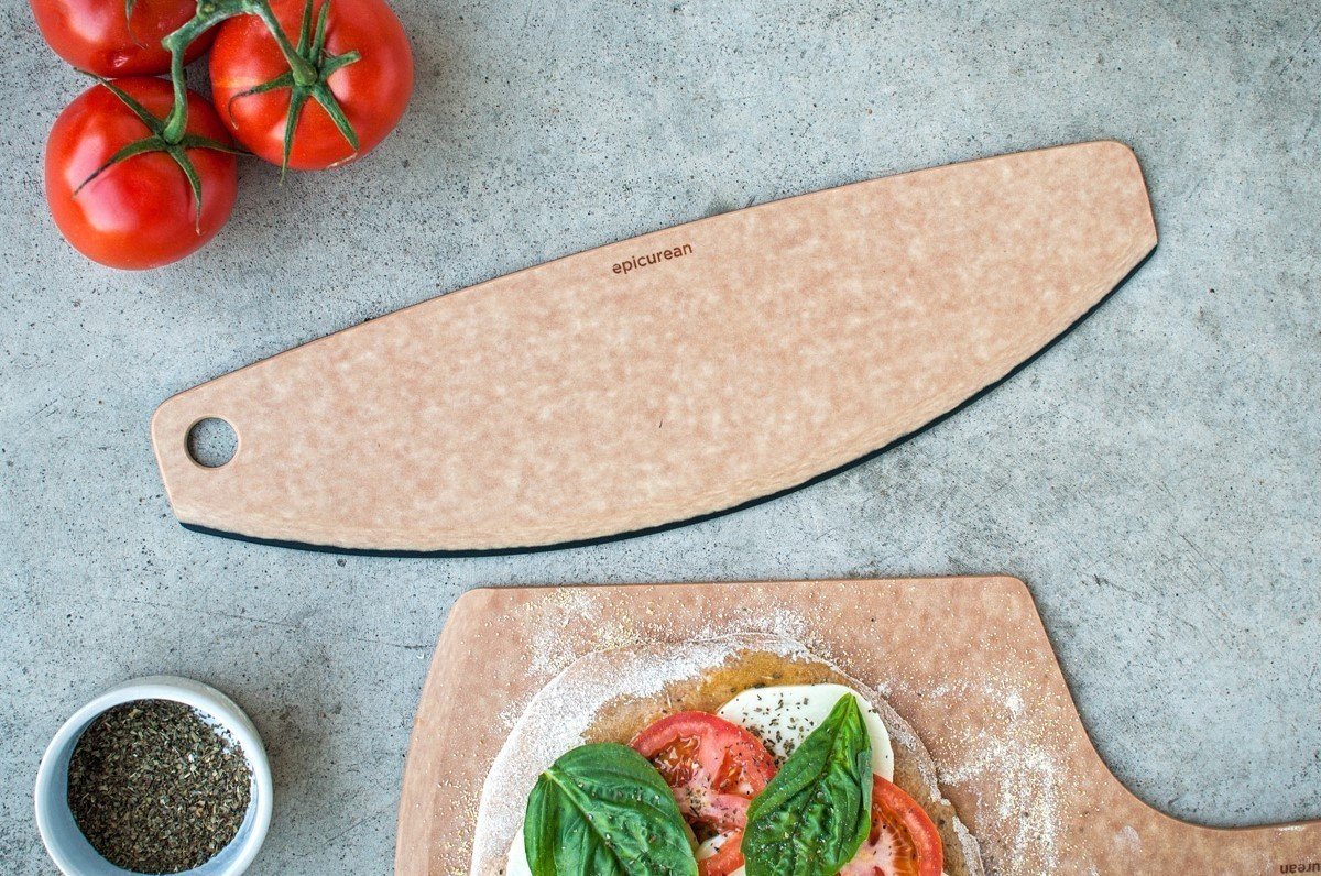 Krajec_na_pizzu_Epicurean_prirodni