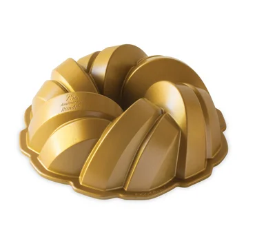 Nordic Ware Forma na bábovku 75. Anniversary Propletená, zlatá, 2,84 l