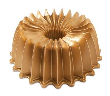 Nordic Ware Forma na bábovku Brilliance, zlatá, 2,4l