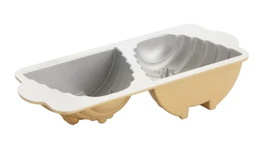 Nordic Ware Forma na bábovku včelí úl 3D zlatá, 2,3 l