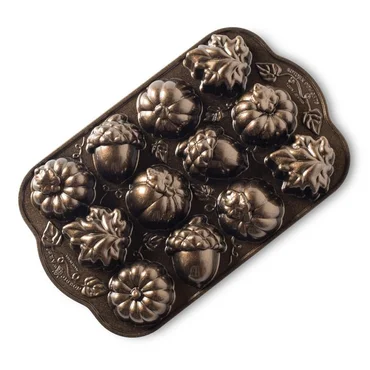 Nordic Ware Pečicí forma plát s 12 formičkami Podzimní motivy, bronzová, 0,47 l