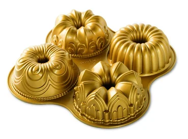 Nordic Ware Forma na mini bábovky mix, 37,5 x 37,5 cm, zlatá