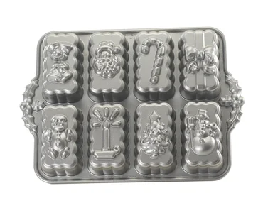 Nordic Ware Forma 8 vánočních mini chlebíčků, stříbrná, 1,4 l