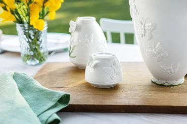Villeroy & Boch Colourful Spring malý svícen na čajovou svíčku, motýl