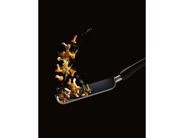 Woll Nepřilnavý wok Diamond Lite s odnímatelnou rukojetí, 26 cm