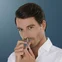Nástroj na zastřihování chloupků v nose a uších