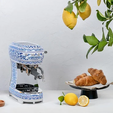 Smeg Dolce&Gabbana Pákový kávovar Blu Mediterraneo