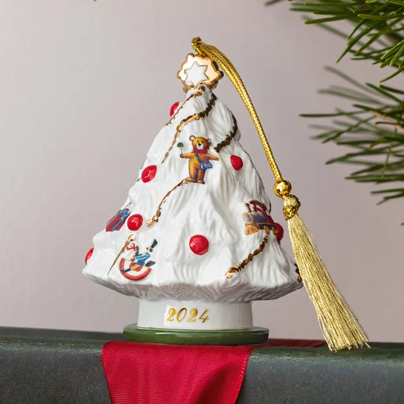 VB_1486754340_Christmas Classics_mono_foc_02_p_042024_org_1080x1080