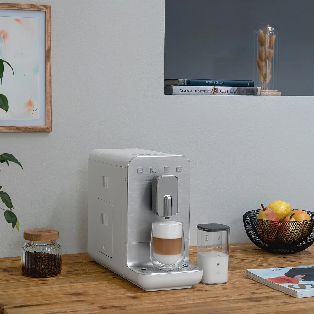 Automatický kávovar na espresso / cappuccino, BCC13, s dávkovačem mléka, smaragdově zelená