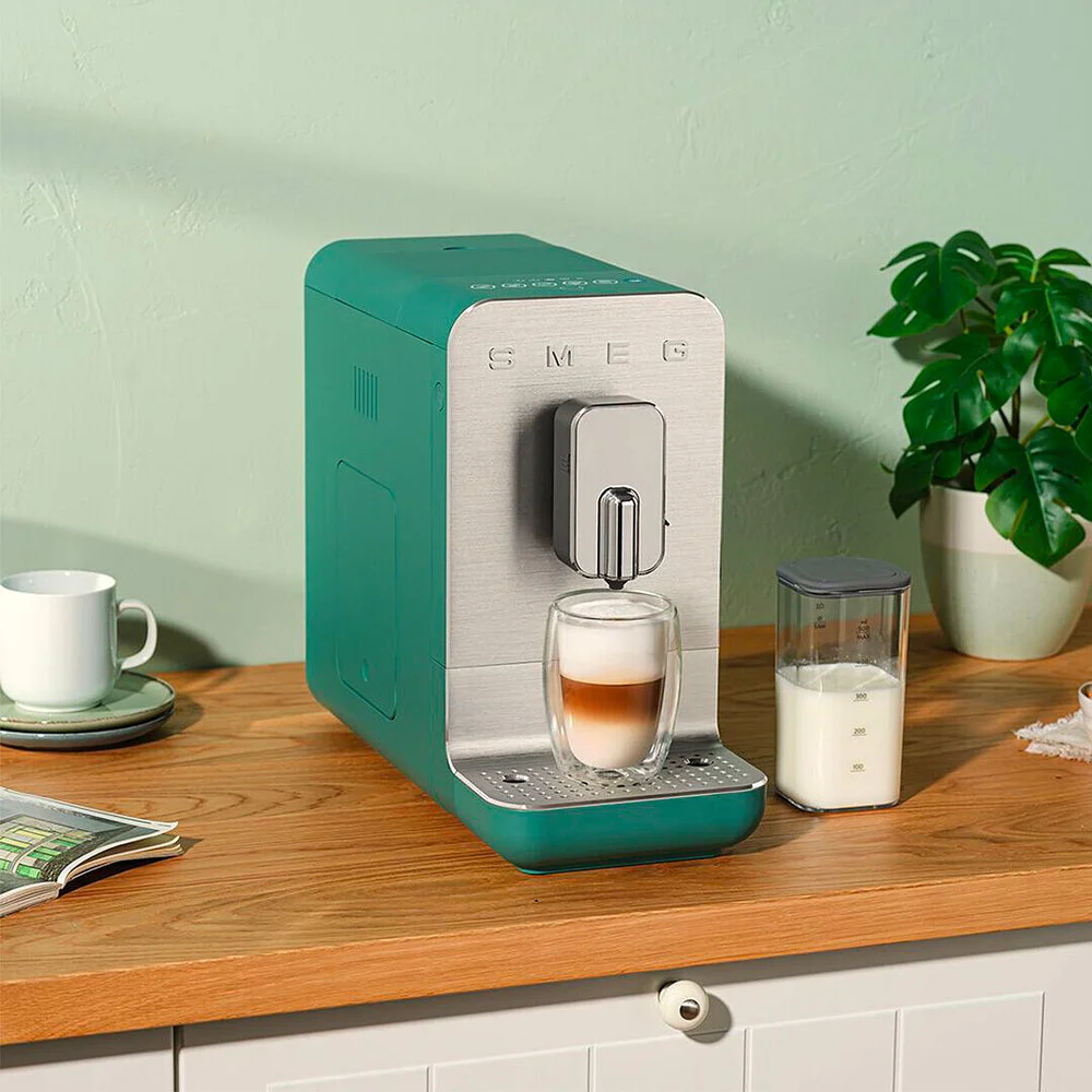 Automatický kávovar na espresso / cappuccino, BCC13, s dávkovačem mléka, smaragdově zelená
