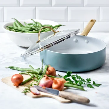 GreenPan Nepřilnavá keramická soté pánev s poklicí Padova 28 cm, zelená
