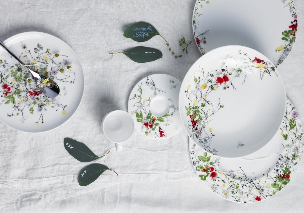 Jarní, vesele rozkvetlá louka kolekce Rosenthal Brillance Fleurs Sauvages, kostní porcelán.