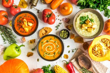 Podzimní polévky plné barev a vietnamská Pho jako bonus – snadná volba pro lepší náladu