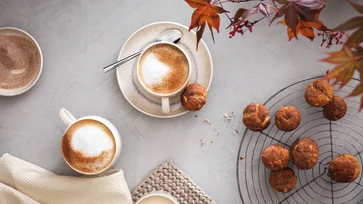 Dokonale podzimní Pumpkin Spice Latte. Připravte si ho doma!