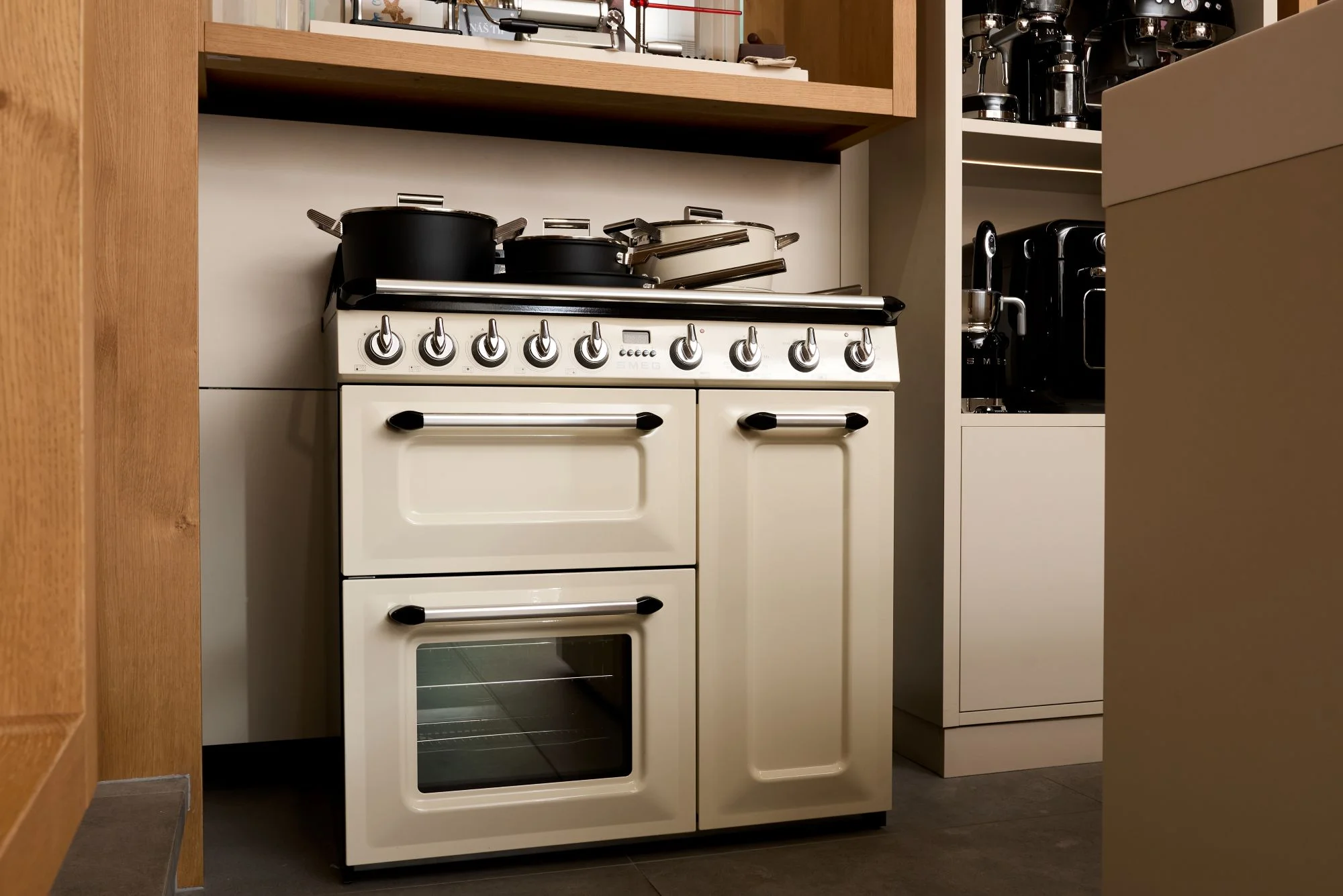 Vodičkova SMEG Showroom 10