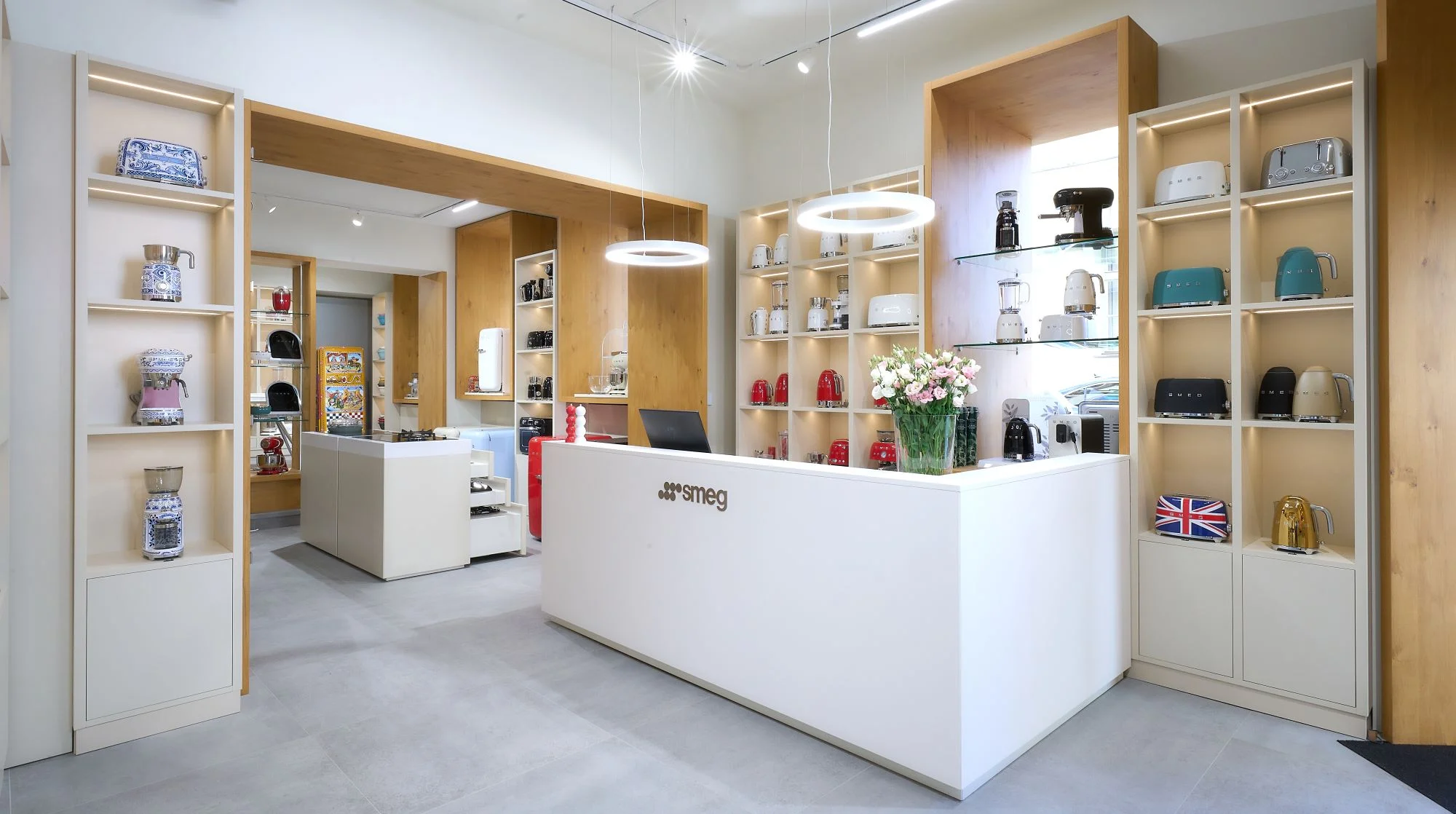 Vodičkova SMEG Showroom 2