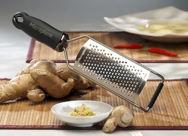 Microplane Gourmet hrubé strúhadlo