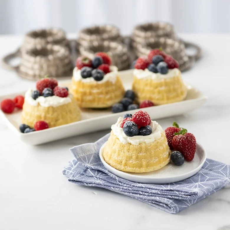 54348_shortcakes_baskets_pan_02