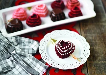 Nordic Ware Vrstvené srdiečko plát so 6 formičkami, karamelová, 07 l