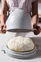 Keramická misa na chlieb s vekom na pečenie, 4,83 l, bielosivá