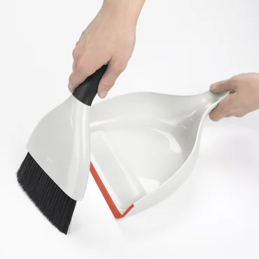 OXO Zmetáčik s lopatkou Good Grips