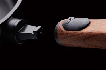 Woll Nepřilnavá soté pánev Eco Logic QXR s dřevěnou odnímatelnou rukojetí, Ø 28 cm
