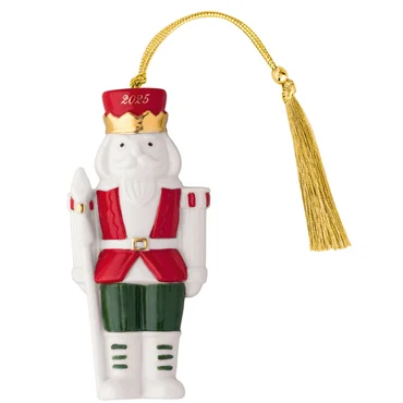 Villeroy & Boch Závesná porcelánová ozdoba Christmas Classics 2025, Luskáčik, 11 cm