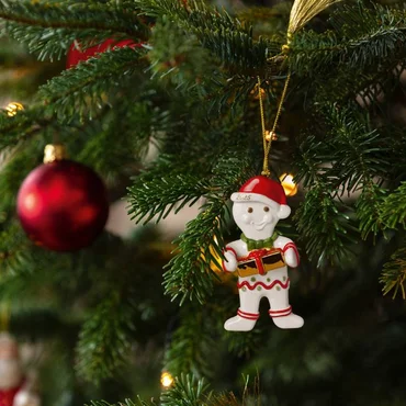 Villeroy & Boch Závesná porcelánová ozdoba Christmas Classics 2025, Perníček, 11 cm