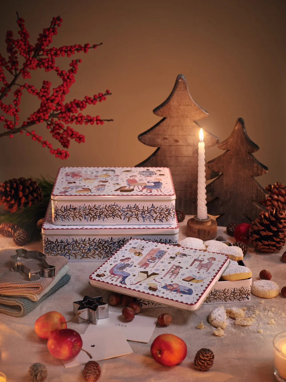 Vianočné plechové krabičky Rosenthal kolekcia 2022 Štedrý večer